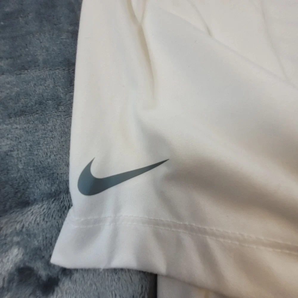 Nike Dri-FIT Wings of Victory Graphic T-Shirt White Mens Small AR6029-100
